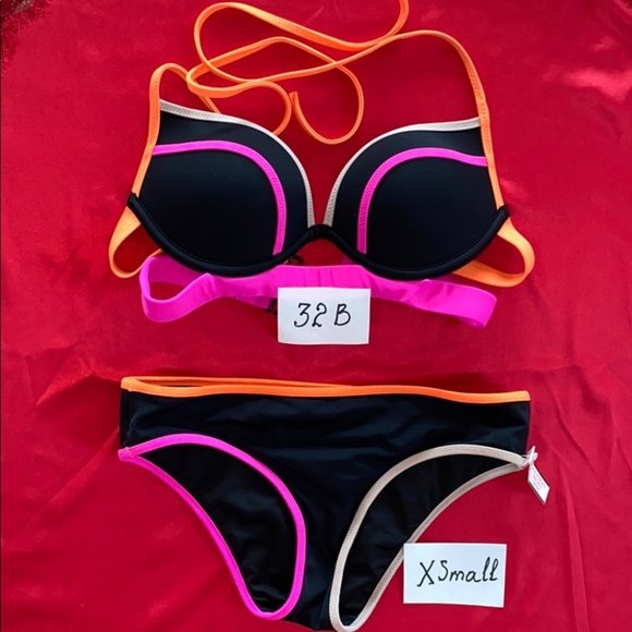 2 Pc Set Black Swimsuit 32B Top + XS Bottoms